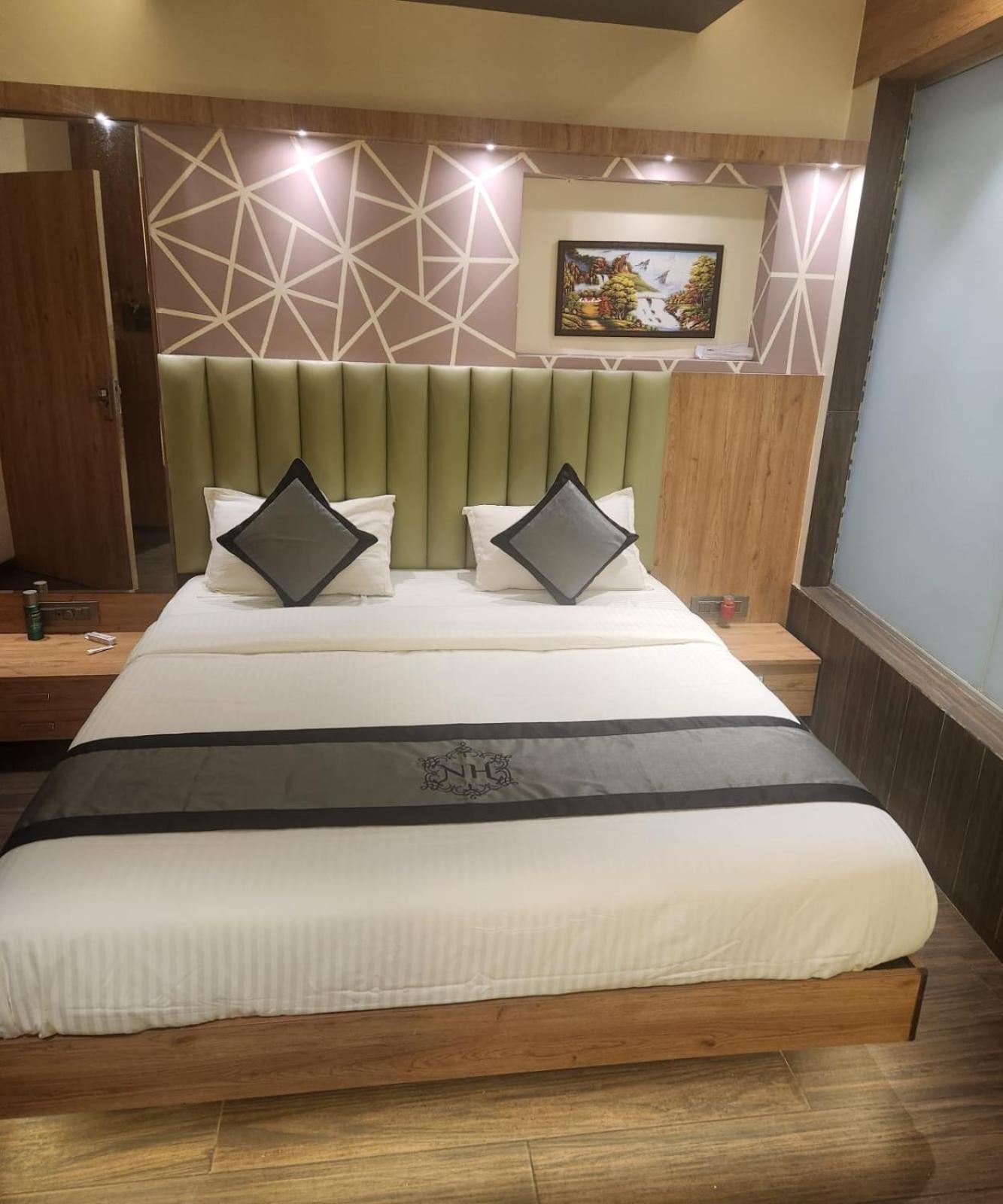 Hotel Naivedhya By Kwality Inn Thane Eksteriør billede