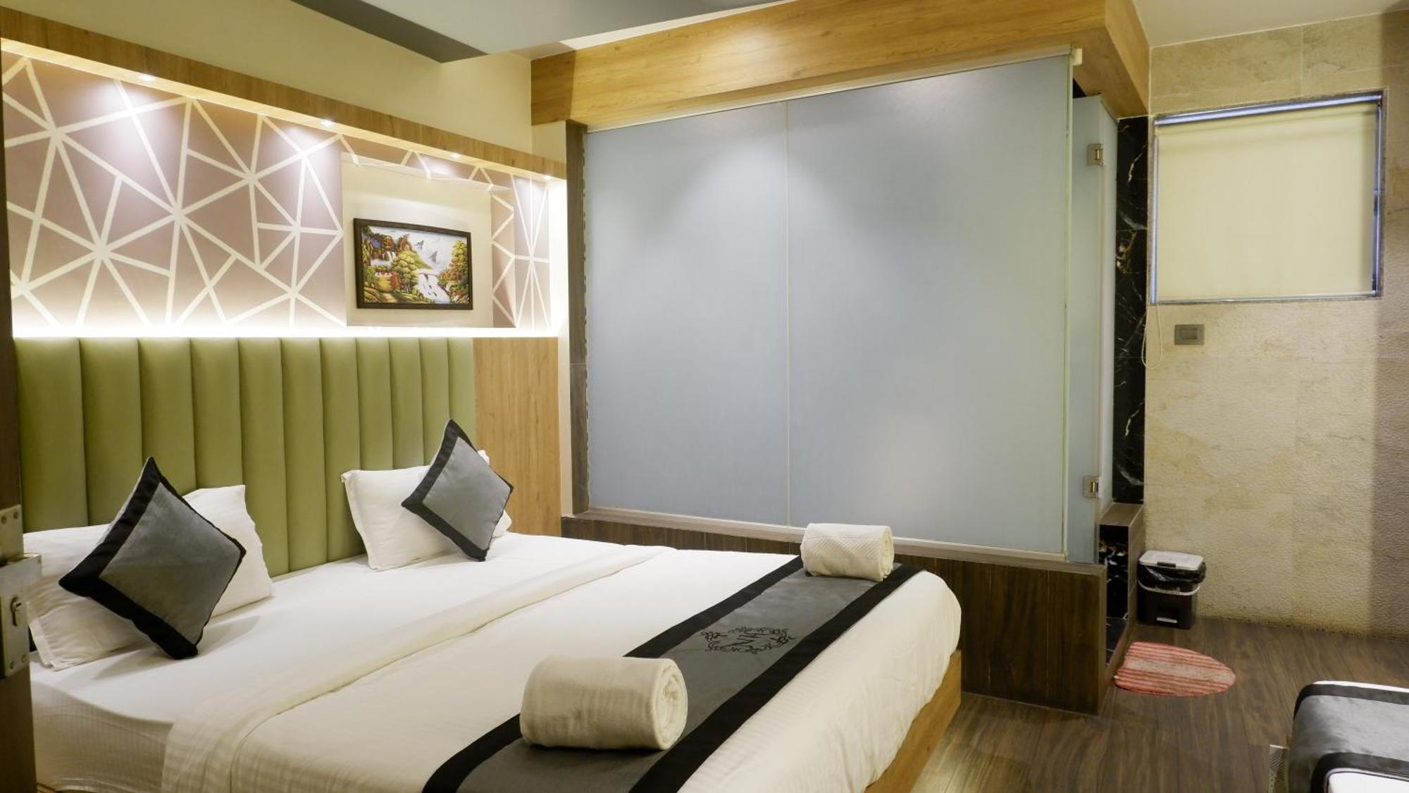 Hotel Naivedhya By Kwality Inn Thane Eksteriør billede
